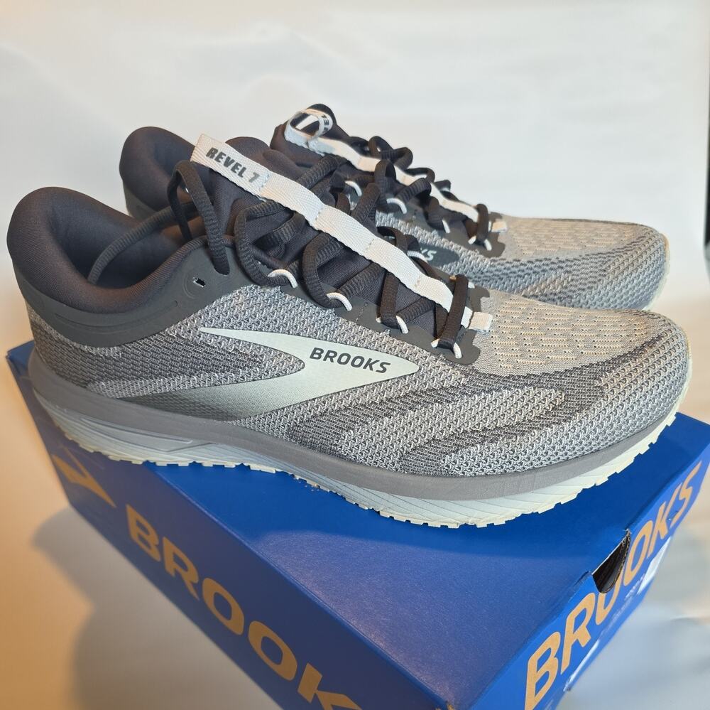 Brooks Revel 7 Gray Balanced Cushion Men's Size 12 Road Running Shoes Sneakers